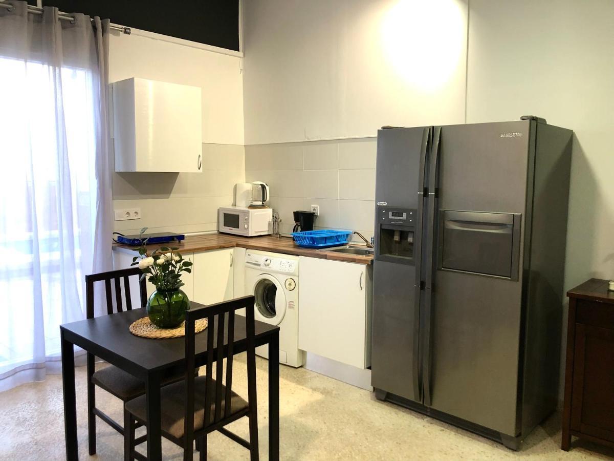 Apartamento Con Piscina En Ciudad Jardin Малага Экстерьер фото